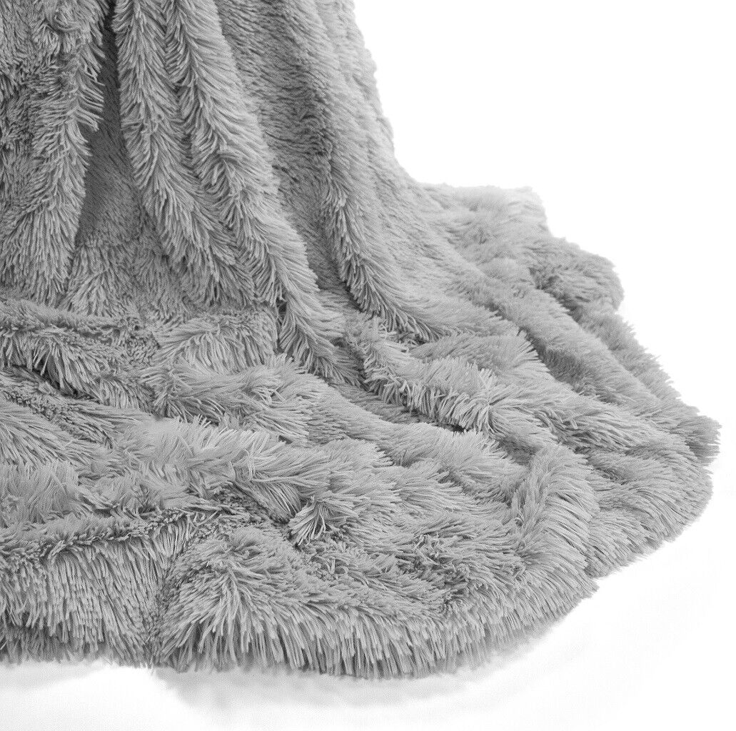 HUG & SNUG THROW LUXURY BLANKET